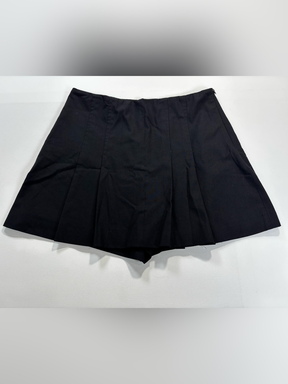 Zara Black Pleated Mini Skort Size Medium